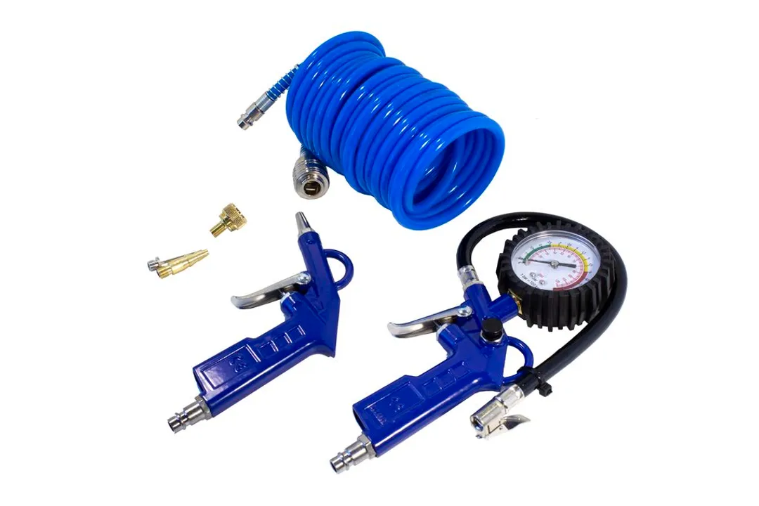 Пистолет для подкачки шин с манометром в комплекте с пистолетом обдувочным и шлангом 0-8.5 Bar, шланг 5 м ForceKraft FK-STG-26K6