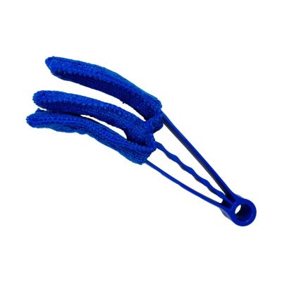 Щетка из микрофибры для чистки воздуховодов салона