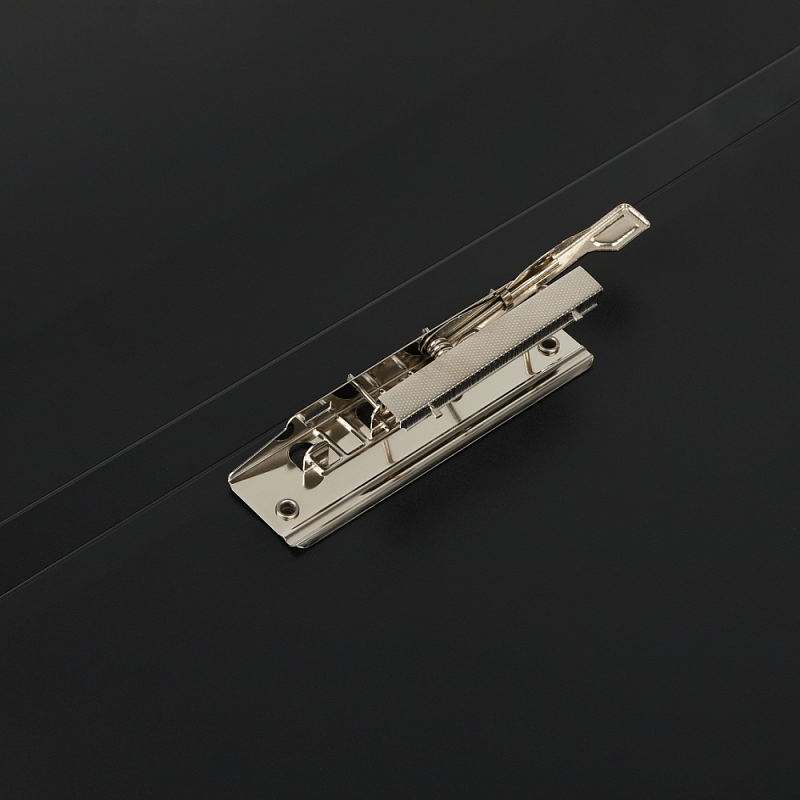 Папка В-611 "Стандарт" с зажимом и карманом, пластик , черный