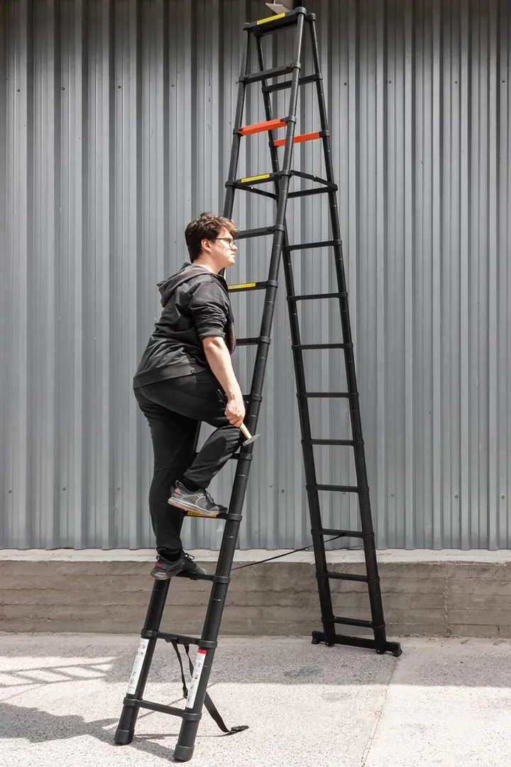 Стремянка телескопическая алюминевая бытовая 5 м, 13+13 ступ. RockForce RF-UP500-2