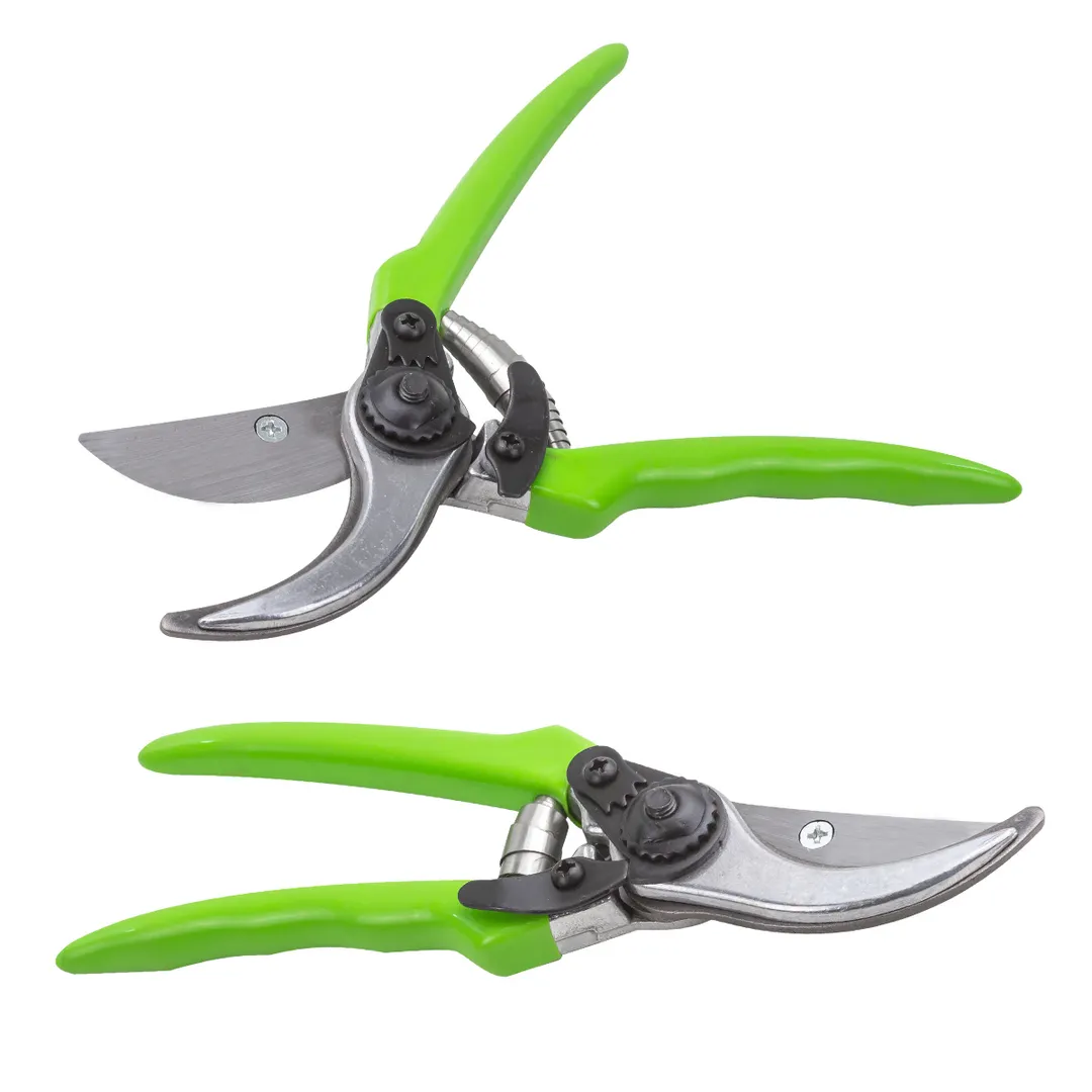 Секатор садовый с боковой фиксацией, L-210 мм,в блистере WMC TOOLS WMC-TG1301008-A