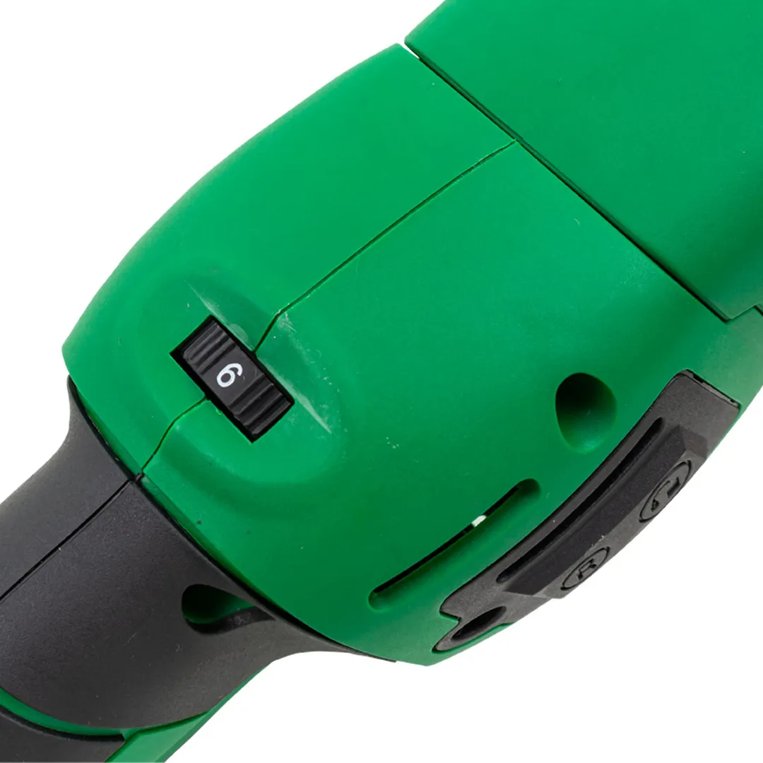 Полировальная машина электрическая эксцентриковая, 230V, 1050W, 1400-4800 об/мин, Øкруга 150 мм RockForce RF-03060(1400-4800об)