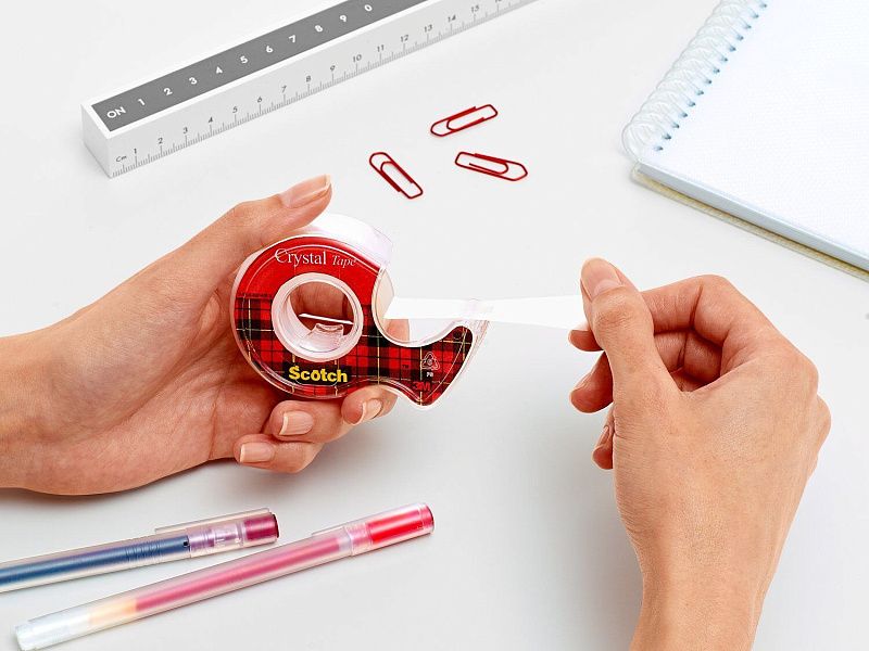 Клейкая лента Scotch "Crystal" в диспенсере, 19x7.5 мм/м