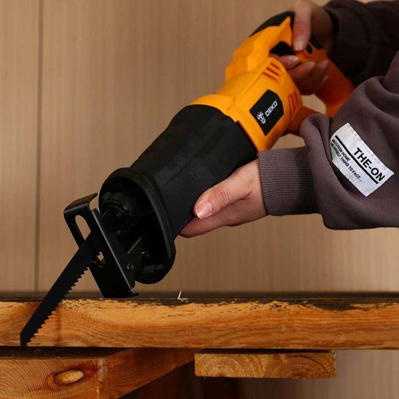 Пила сабельная DKRS1000 DEKO 063-4194