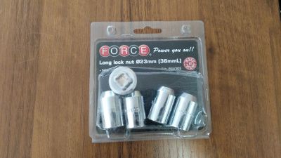 Набор секретных гаек М12 х 1.25RH для колесных дисков 5 пр. Force 643305