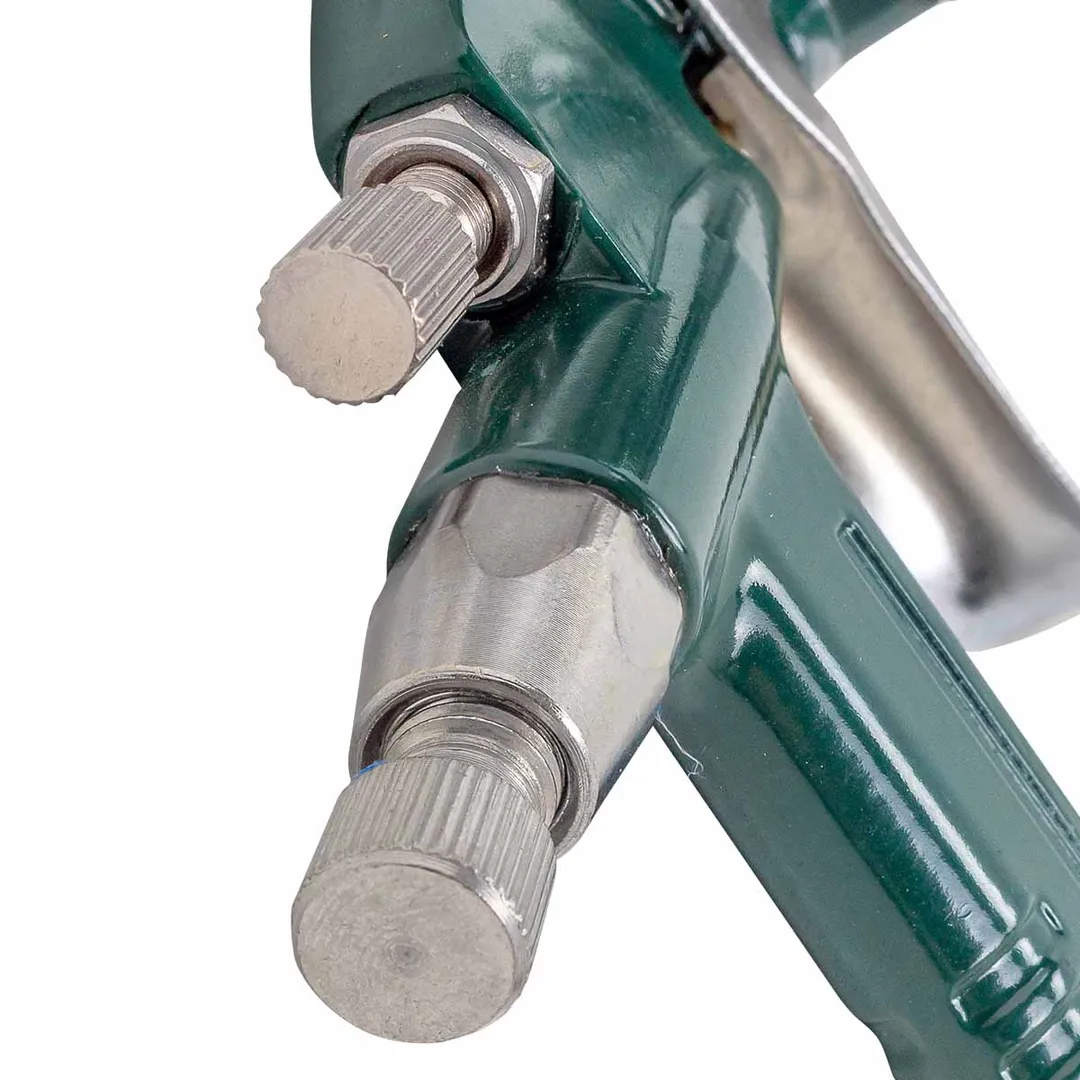 Краскораспылитель мини с боковым металлическим бачком бачок 125 мл, сопло 0.8 мм, расход воздуха 50-100 л/мин, раб.давление 2 бар, штуцер 1/4'' RockForce RF-K3