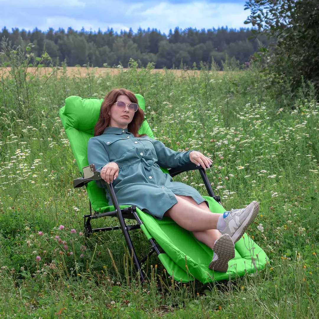 Шезлонг складной с подлокотниками на мягкой основе, светло-зеленый, 1780х670х300 мм, до 200 кг WMC TOOLS WMC-FG-HY-8000LG