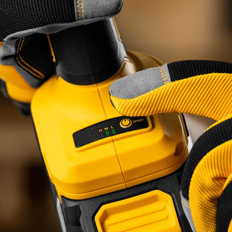 Машина шлифовальная угловая аккумуляторная бесщет. AGH-BL-20-125, Li-Ion, 20 В Denzel 27010