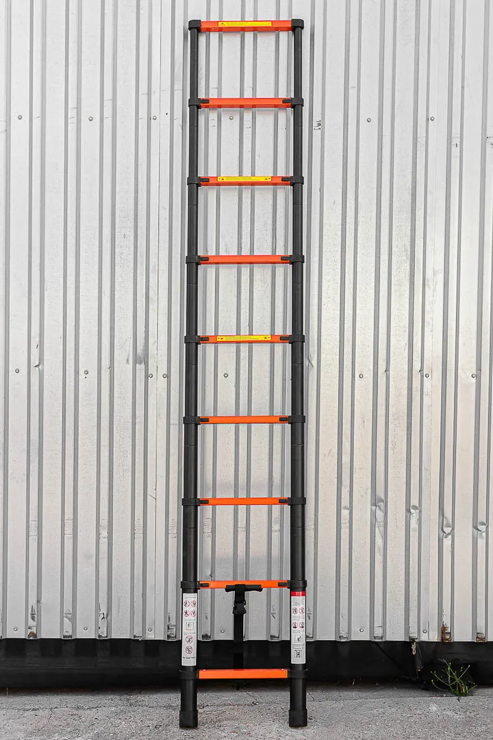 Лестница телескопическая алюм. бытовая 2.6м, 9 ступ. ISMA ISMA-UP260