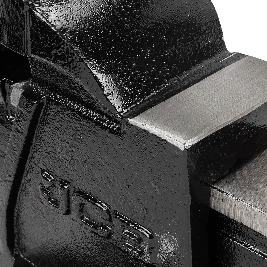 Тиски стальные поворотные с наковальней 4''-100 мм JCB JCB-6540304