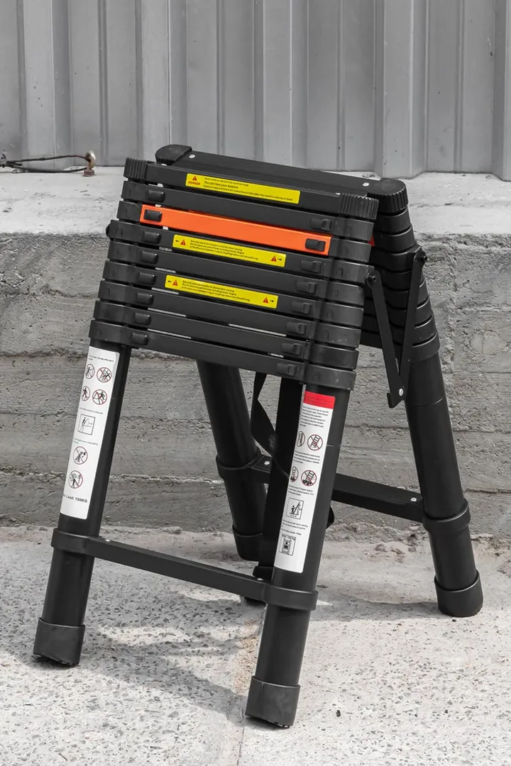 Стремянка телескопическая алюминевая бытовая 2,9 м, 10+10 ступ. RockForce RF-UP290-2