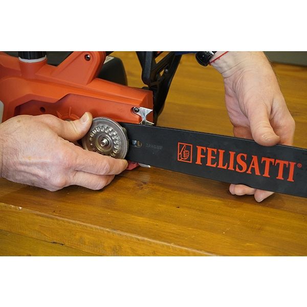 Пила цепная 14/1800, 1800 Вт, шина 355 мм (14'') Felisatti FT6702 Felisatti