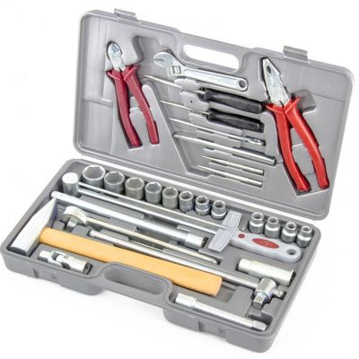 Набор слесарно-шоферского инструмента''Универсал-2'', (НИЗ) Россия 13447