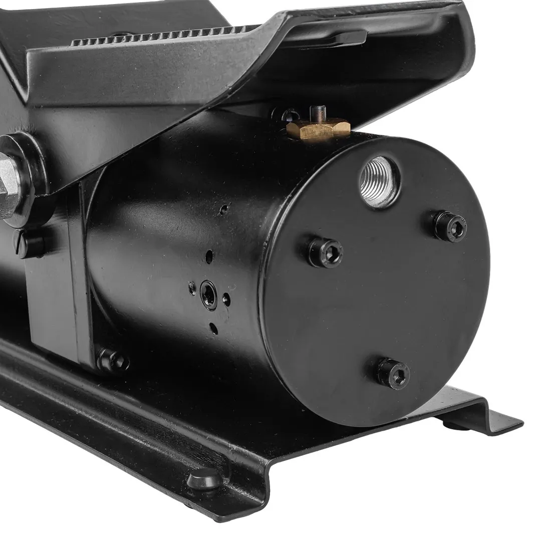 Насос пневмогидравлический ножной 0.69 л RockForce RF-TRA3401 BIG