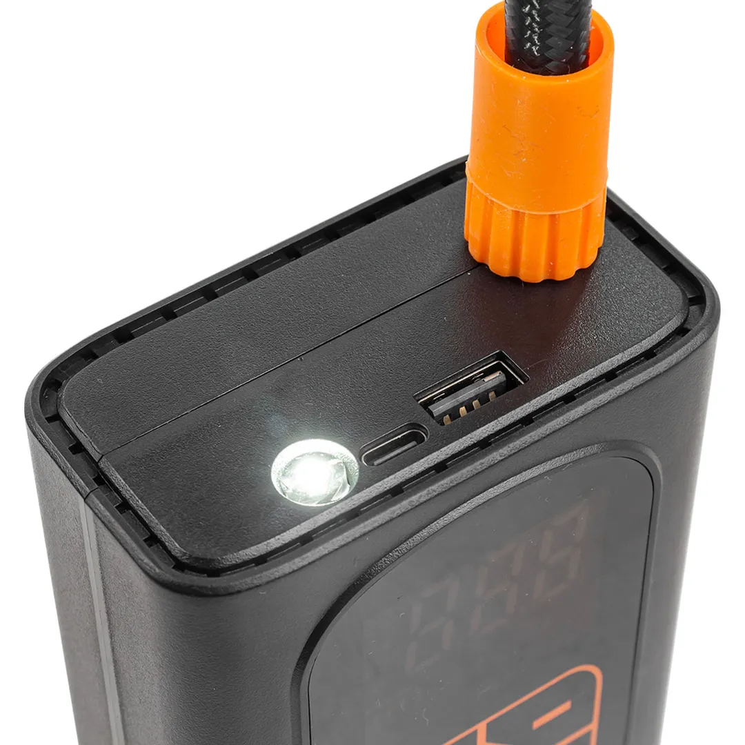 Компрессор поршневой автомобильный беспроводной с цифровым манометром, 25л/мин Forsage F-010