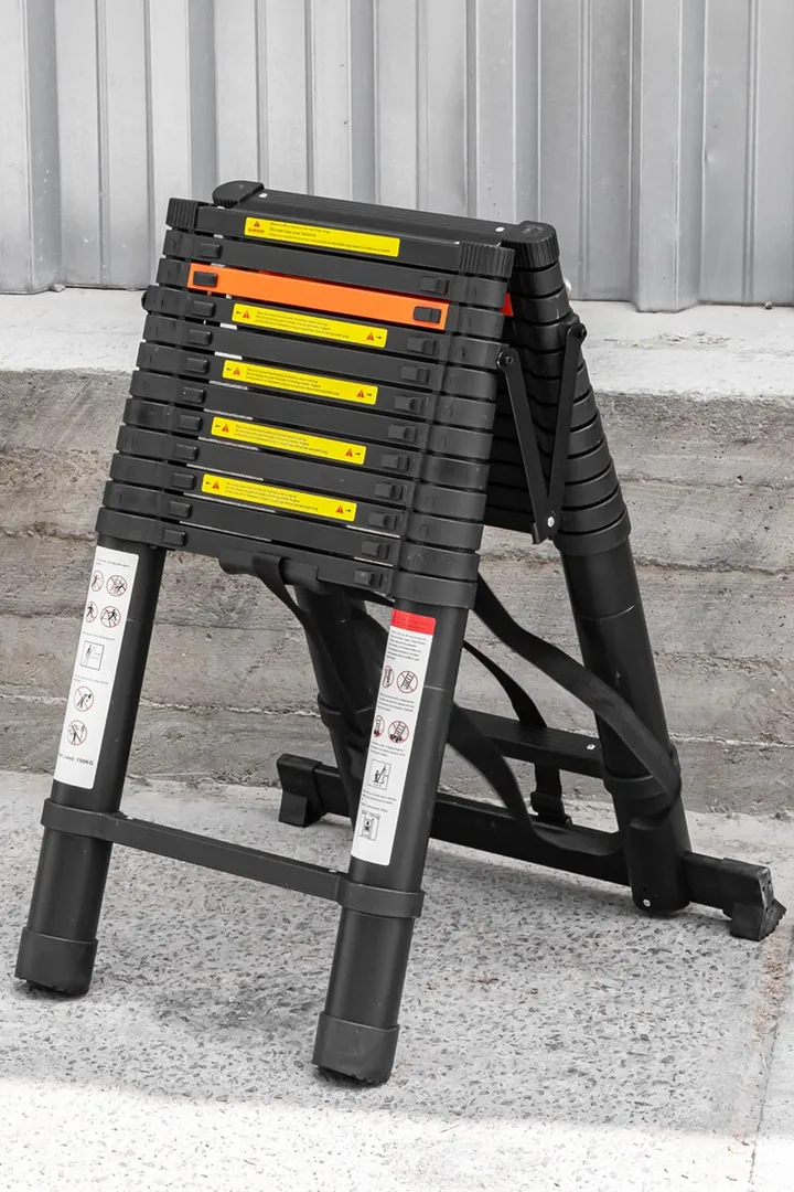 Стремянка телескопическая алюминевая бытовая 5 м, 13+13 ступ. RockForce RF-UP500-2