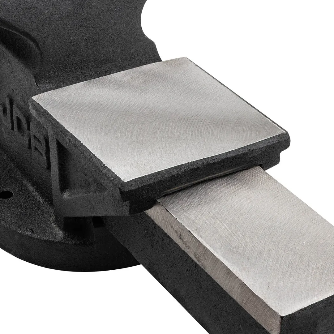 Тиски стальные с наковальней 250 мм JCB JCB-6540210