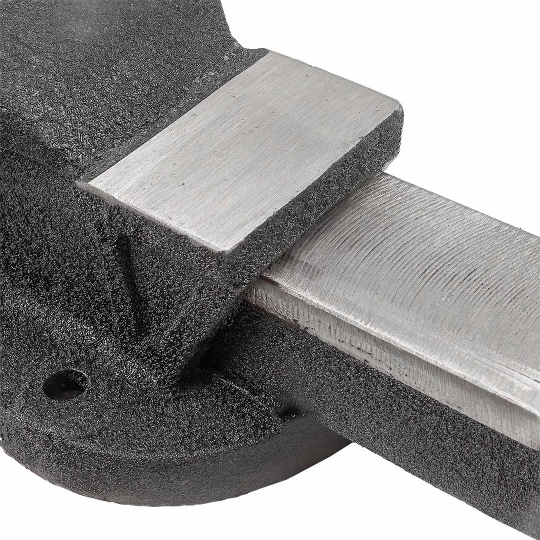 Тиски стальные с наковальней 150 мм RockForce RF-6540206