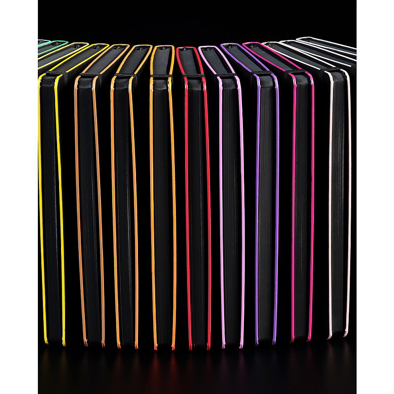 Блокнот "Black laser red", А5, 96 листов, черный, срез красный