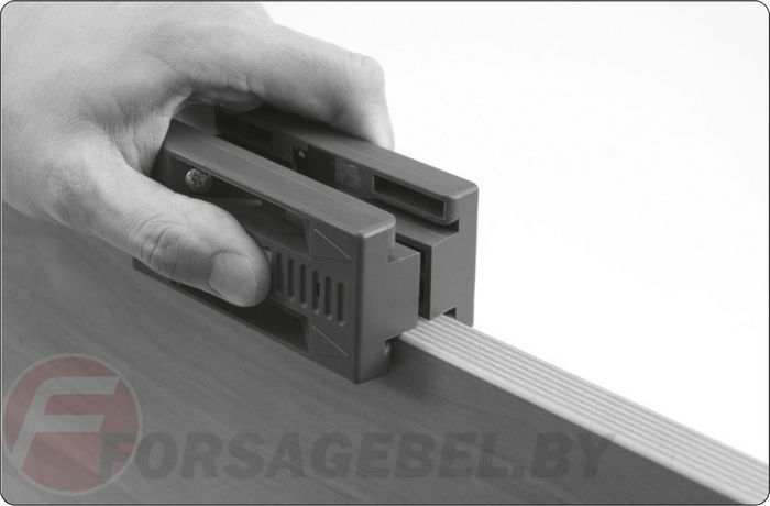 Нож двусторонний для мебельной пленки 13-25 мм. Yato YT-5710