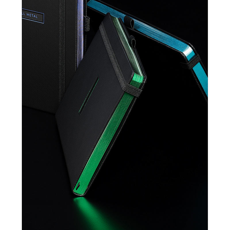 Блокнот "All metal green", А5, 96 листов, на резинке, черный, срез зеленый