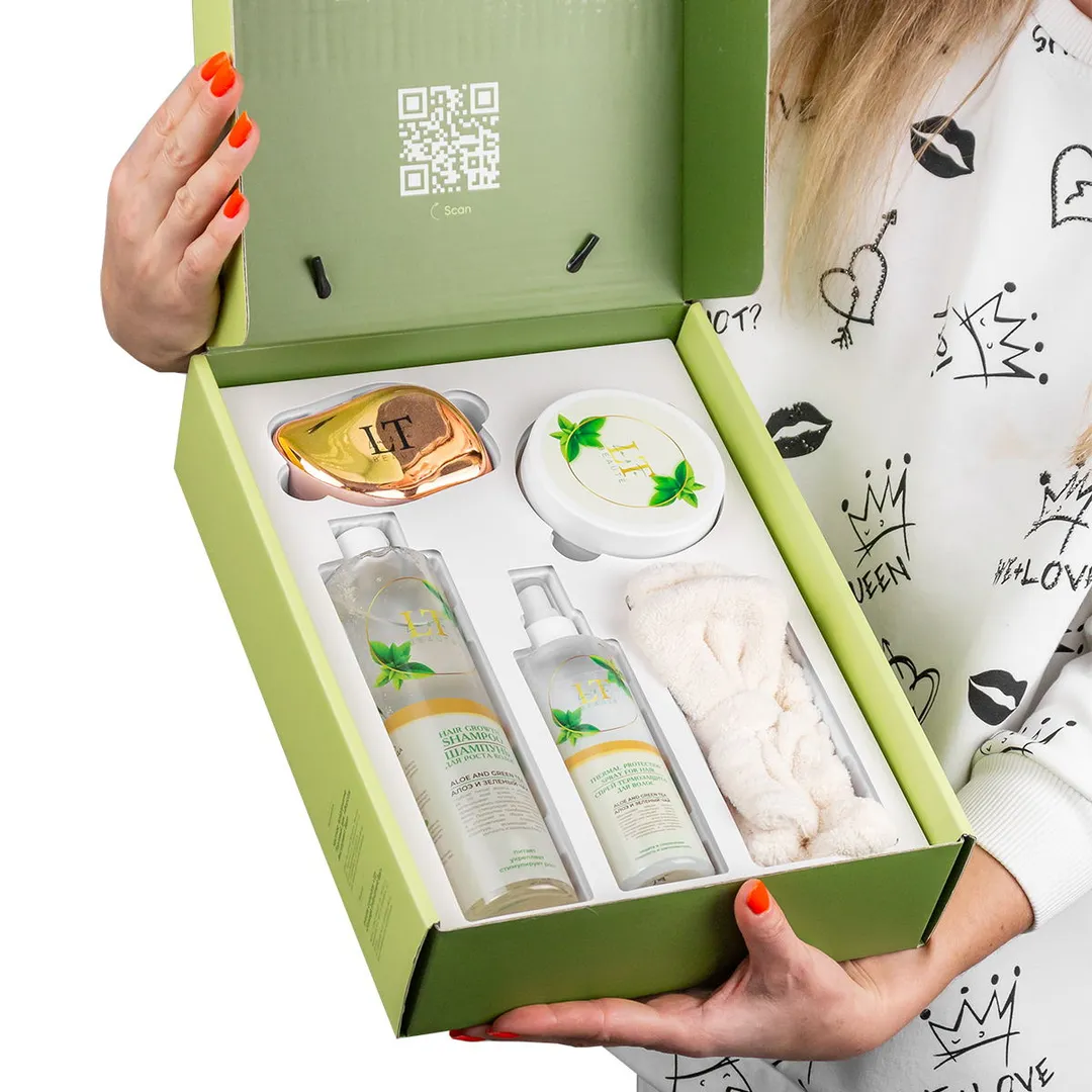 Набор косметики Алоэ и зеленый чай, 5 пр, маска LT-2166, с прей LT-2173, шампунь-LT-2234, расческа, повязка на голову La and Te beaute LT-GR9