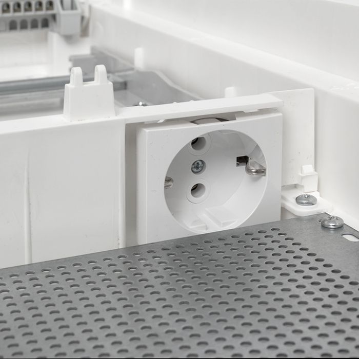 Модульная розетка 16 А для комбинированных щитов "Nova" EKF PROxima nv-socket