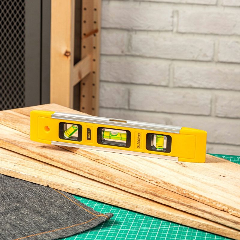 Уровень строительный Deli YS EDL290230, 230 мм, магнит