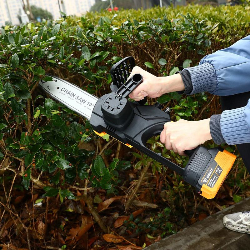 Пила цепная аккумуляторная DKCHS 20 086-2000 DEKO 086-2000