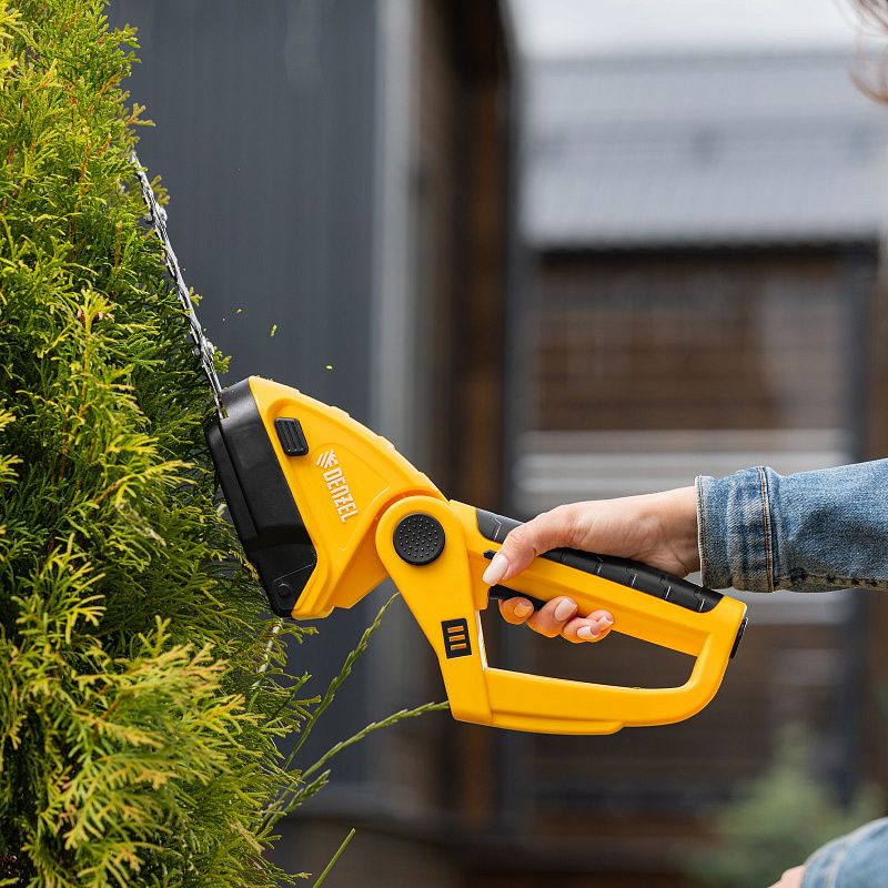 Ножницы-кусторез аккумуляторные GS-7, Li-Ion, 7,2 В Denzel 59428