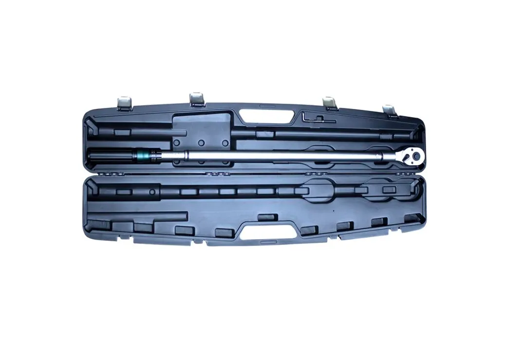 Ключ динамометрический щелчкового типа с быстрой фиксацией "Premium" 100-600Нм, 3/4", в пластиковом кейсе RockForce RF-64761095 Premium