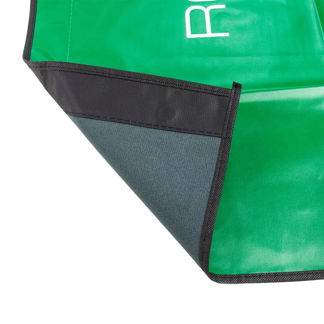 Накидка защитная магнитная на крыло 630х830 мм RockForce RF-88802