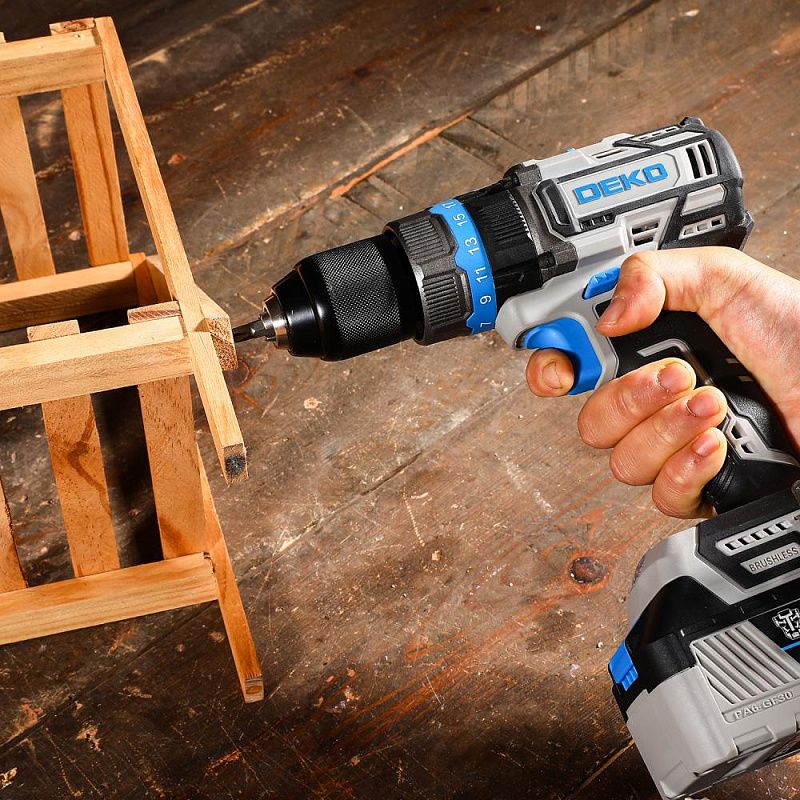 Дрель-шуруповерт аккумуляторная DKCID20 063-4456 DEKO 063-4456