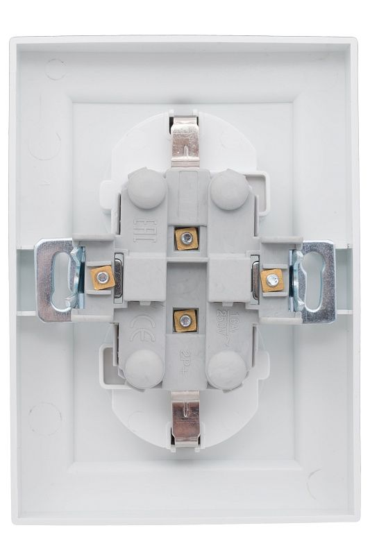 Минск Розетка 2-местная СП с заземлением 16А белая с защ, штор, EKF Basic ERR16-128-100