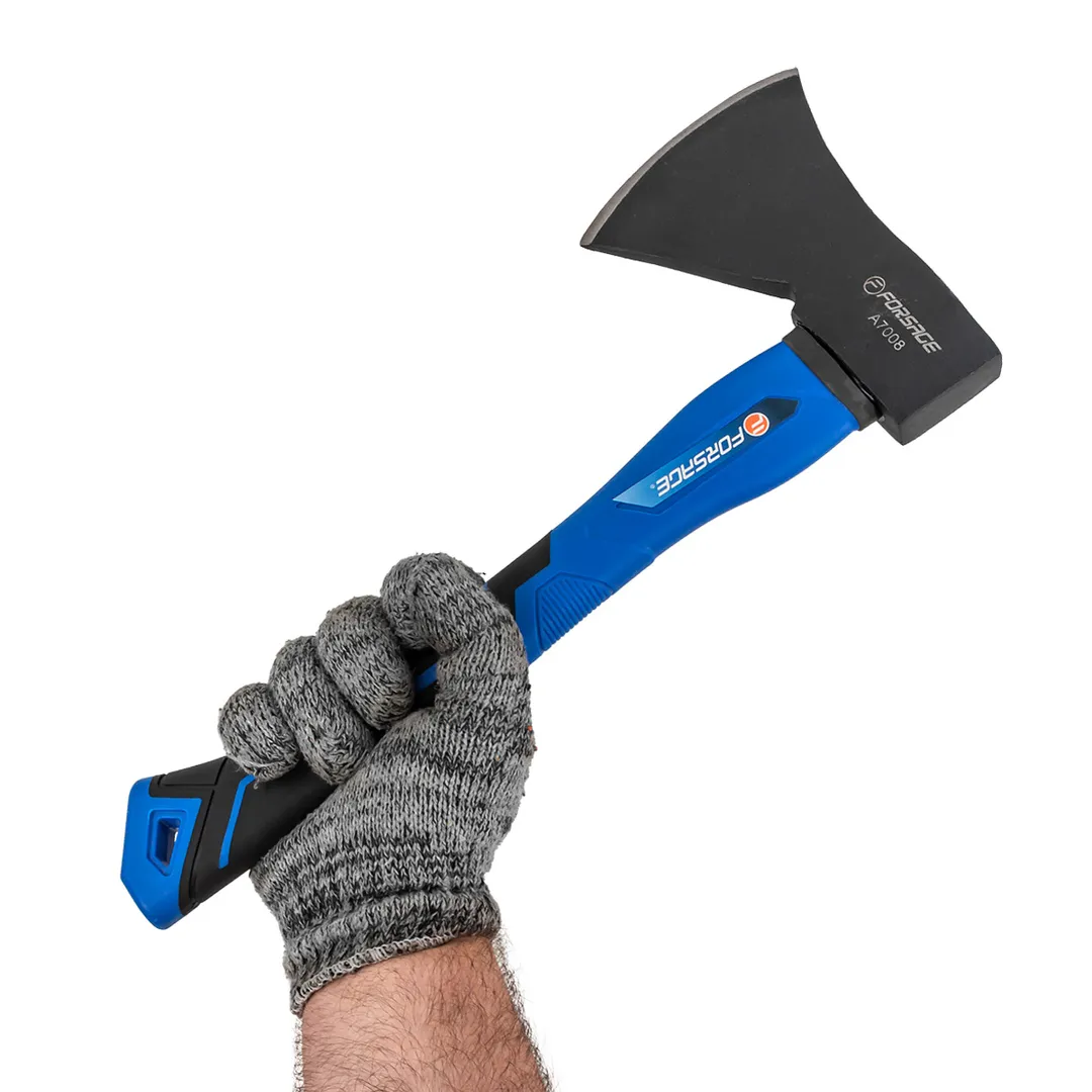 Топор с фиберглассовой ручкой и резиновой противоскользящей накладкой 800 гр. Forsage F-A7008