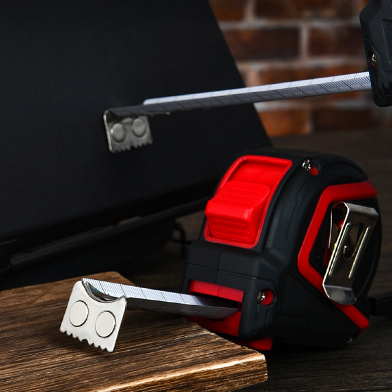 Рулетка Deli RS EDP5524, 8 м х 25 мм, нейлоновое покрытие