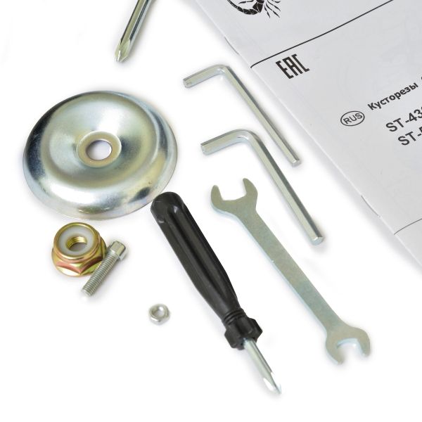 Триммер бензиновый, 2600 Вт/3,6 л.с., 52 см.куб., 9300 об/мин, ранцевый ремень, лёгкий стартер SCORPION ST-520P