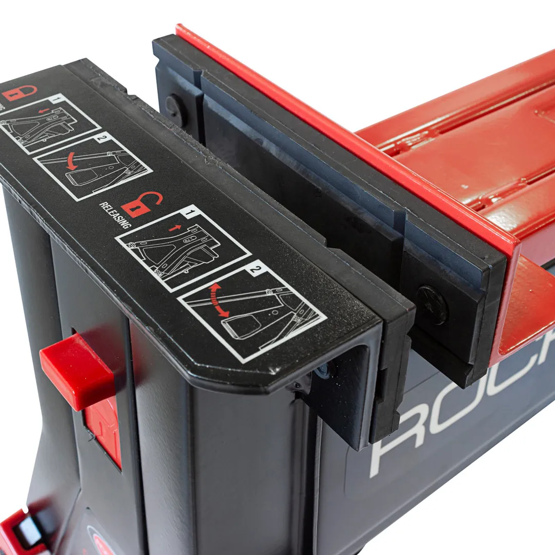 Козлы портативные складные с зажимом, захват-440 мм, ширина губок-180 мм RockForce RF-625955