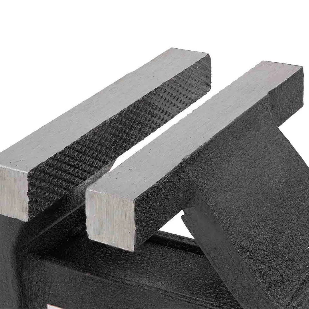 Тиски стальные поворотные с наковальней 6'', 150 мм ILOforce IF-6540806