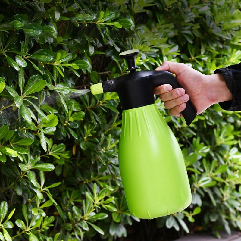 Опрыскиватель Deli GS DL581021, помповый, 2.0 л, зеленый, черный