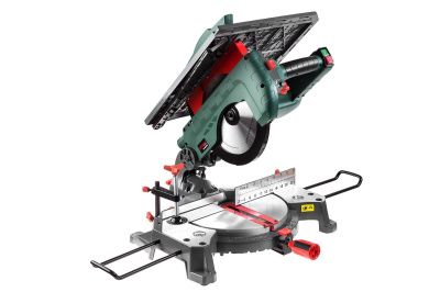 Пила торцовочная комбинированная + распиловочный стол STL1800/250C Hammer 320380