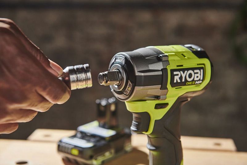 ONE + / Гайковерт RIW18C-0 (без батареи) RYOBI 5133005898