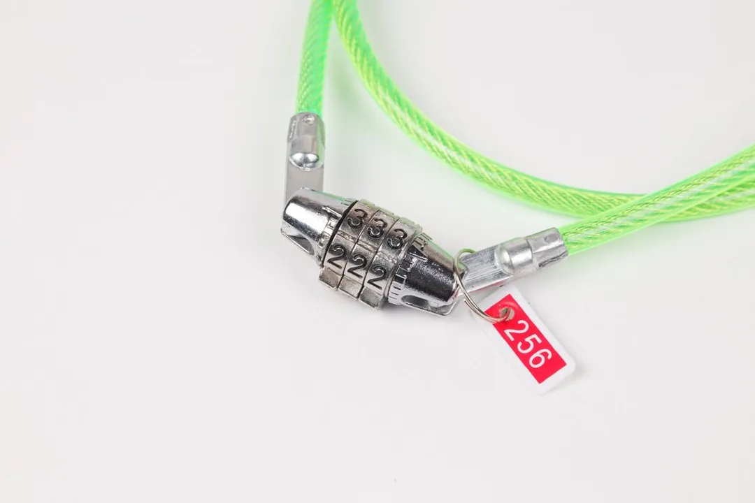 Замок велосипедный кодовый 3-х значный, Ø троса-6 мм, L троса-920 мм Помощник P005K