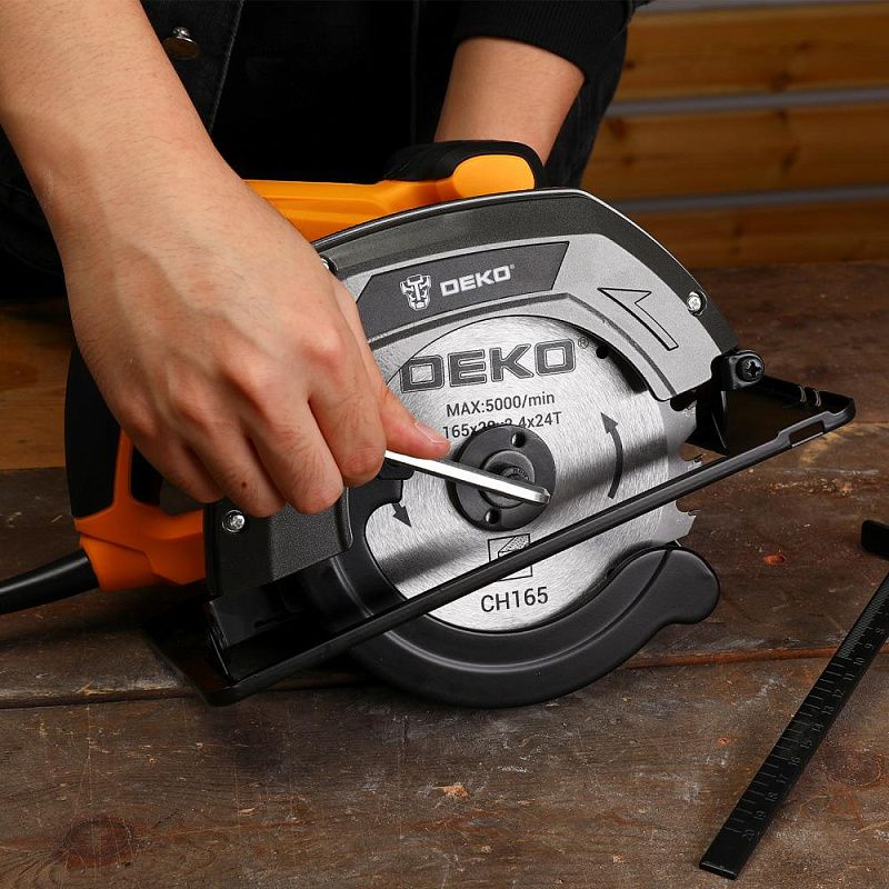 Пила циркулярная DKCS1600 DEKO 084-1026