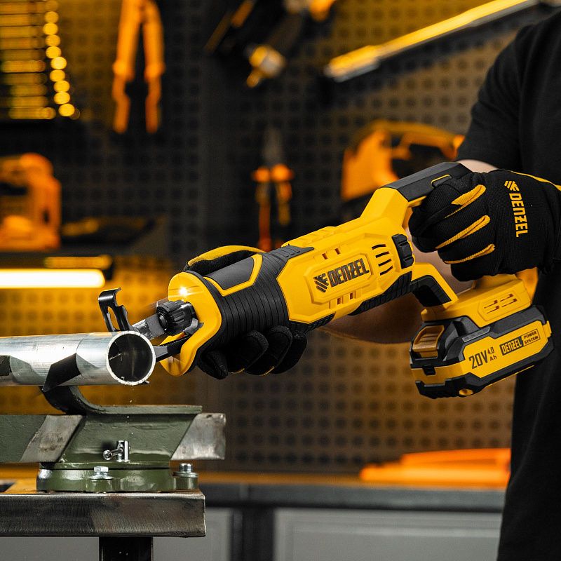 Пила сабельная аккумуляторная RS-180, Li-Ion, 20 В Denzel 28801