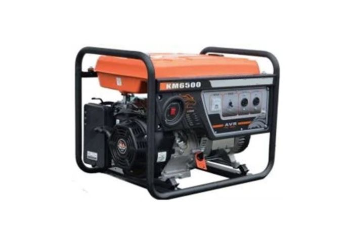Генератор дизельный 5,2 кВт 380В / 4,5 кВт 220В с электростартером и разогревом KM5000DE TOR 1046120