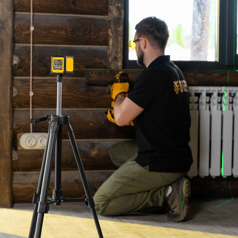 Лазерный уровень DQB, 30 м, зеленый луч, батарейки, сумка Denzel 35016