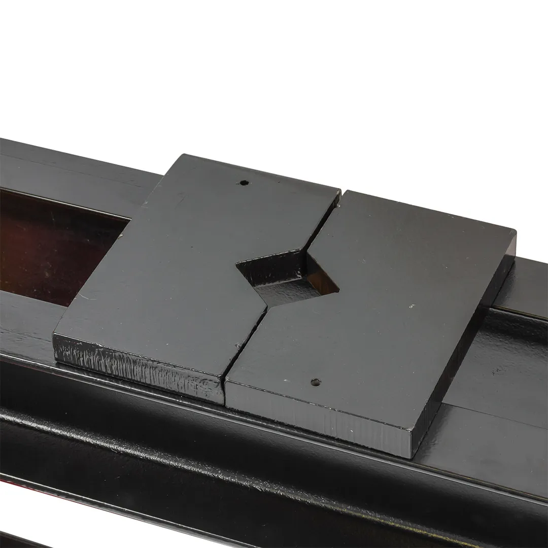 Пресс настольный гидравлический с манометром и выносным насосом 12 т, раб.высота 0-300 мм, раб. ширина 500 мм, ход штока 175 мм JCB JCB-TY12001