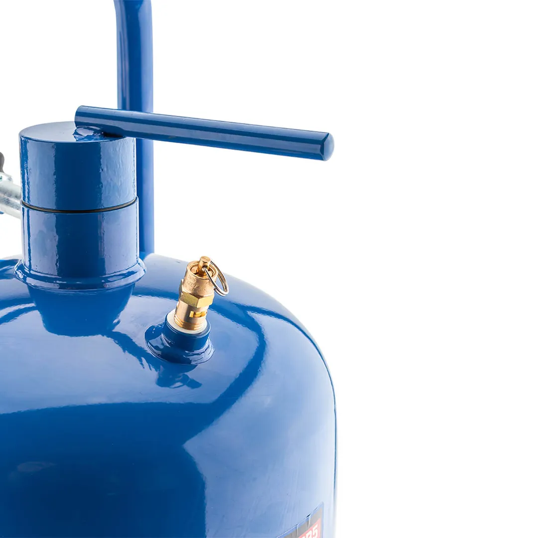 Пескоструйный аппарат передвижной пневматический напорного типа, бак 19 л, 170-566л/мин, 4-8,5 атм Forsage F-SB5