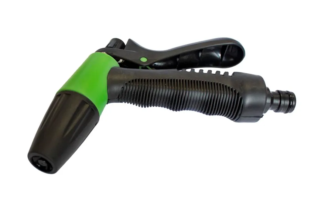 Пистолет-распылитель пластиковый с регулировкой подачи воды и диаметра распыления L-190 мм WMC TOOLS WMC-TG7201021